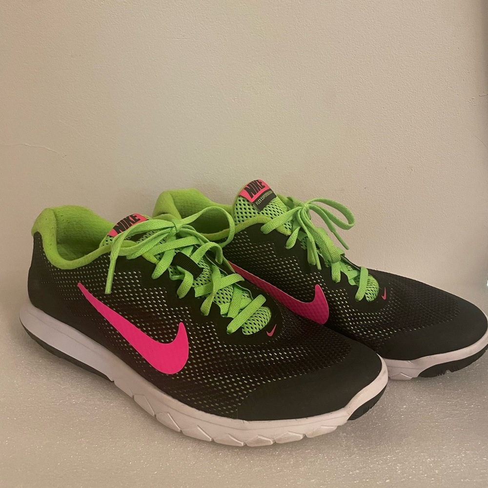 Nike women shoes size 8